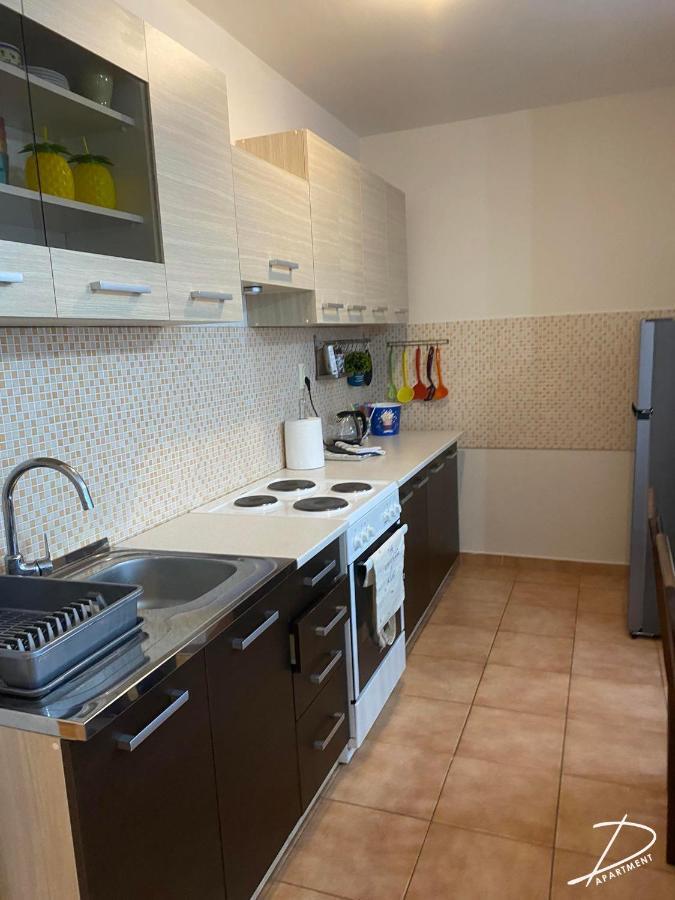 D Apartment Free Private Parking Fast Wi-Fi Novi Sad Exterior photo