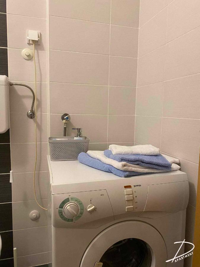 D Apartment Free Private Parking Fast Wi-Fi Novi Sad Exterior photo